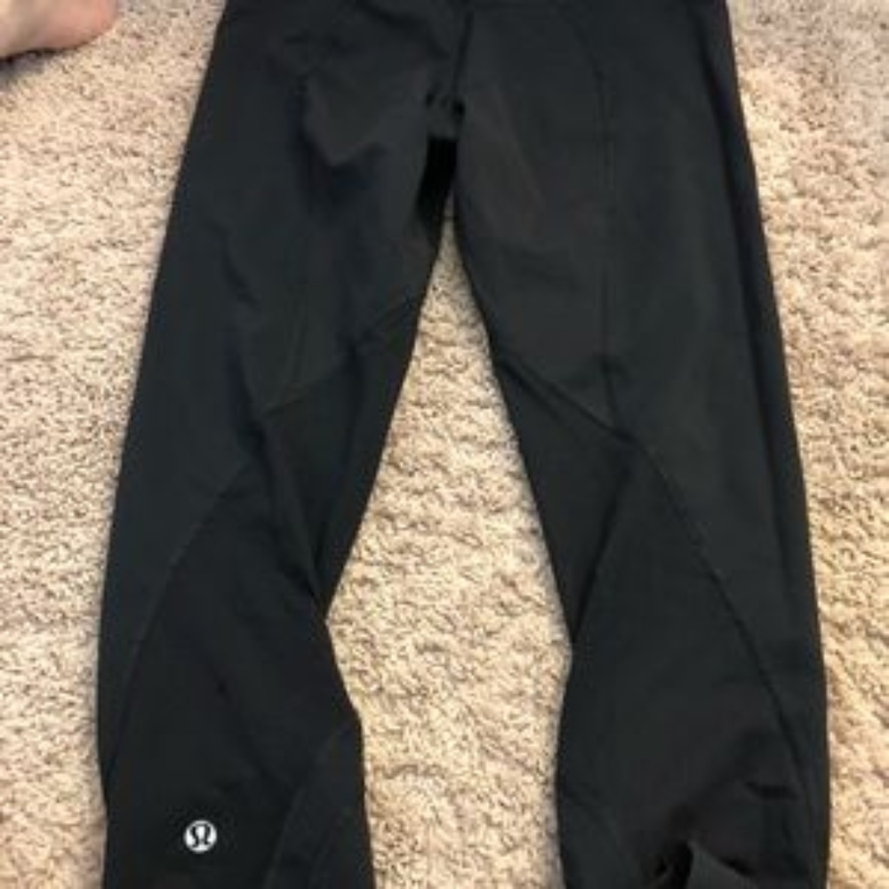 Lululmon Crops Size 6